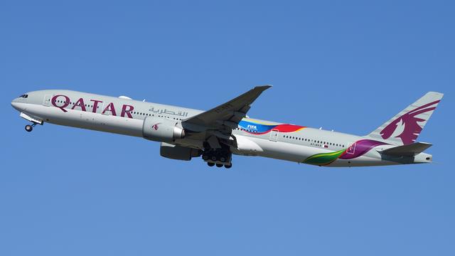 A7-BAX::Qatar Airways